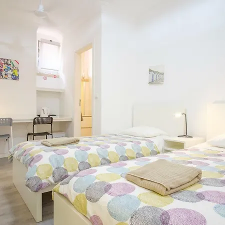 Tagus 5 Colours Guest house Alges