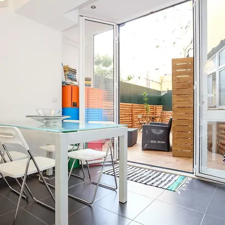 ゲストハウス Tagus 5 Colours 3*