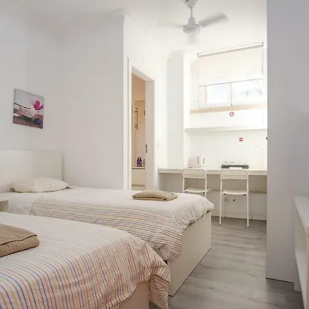 Tagus 5 Colours ゲストハウス 3*