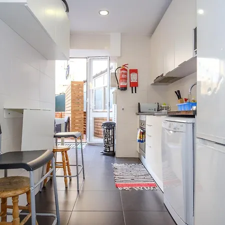 ゲストハウス Tagus 5 Colours