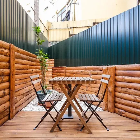 ゲストハウス Tagus 5 Colours アルジェース